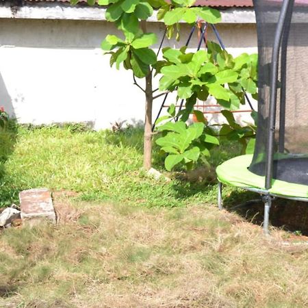 Fully Aircondition 3Bed Villa- A C- Wifi- Hotwater フリータウン エクステリア 写真
